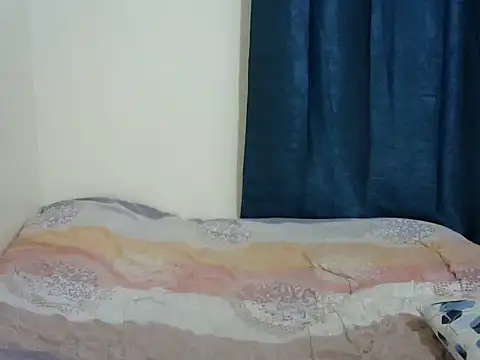 Kariselle- online show from October 2025 07:23:01 PM