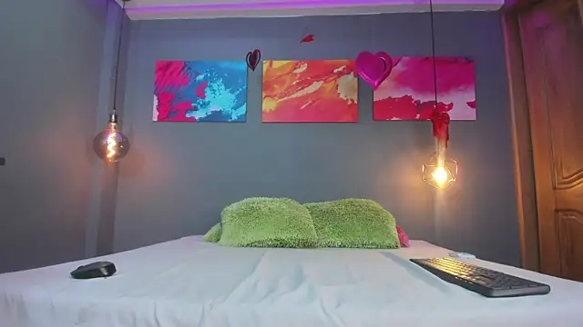 summer lee  online show from January 2025 09:26:02 PM