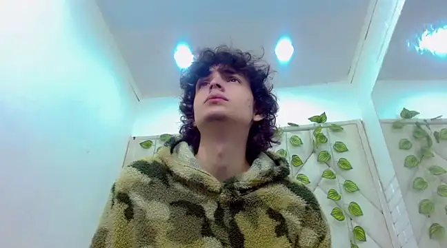 Sr BonnyEthan online show from December 2024 01:45:02 PM