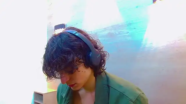 Sr BonnyEthan online show from September 2025 01:58:02 PM