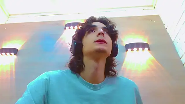 Sr BonnyEthan online show from October 2025 01:46:02 PM