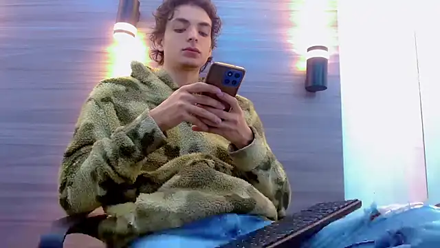 Snapshot of Sr_BonnyEthan chatting on June 2026 12:55:02 PM Sr BonnyEthan online show from June 2026 12:55:02 PM