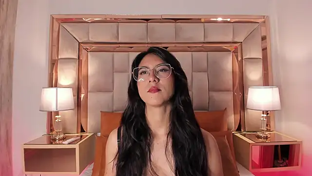 Snapshot of DaraBeckett chatting on December 2024 12:16:01 PM DaraBeckett online show from December 2024 12:16:01 PM