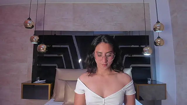 Snapshot of DaraBeckett chatting on October 2025 11:50:02 AM DaraBeckett online show from October 2025 11:50:02 AM