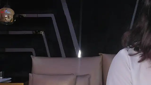 Snapshot of DaraBeckett chatting on October 2025 11:41:02 AM DaraBeckett online show from October 2025 11:41:02 AM