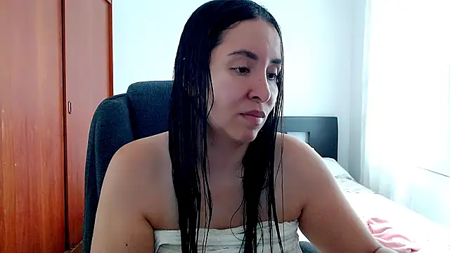 emely sexx20 online show from September 2025 03:06:01 PM