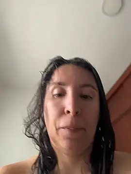 Snapshot of emely_sexx20 chatting on May 2026 03:51:02 PM emely sexx20 online show from May 2026 03:51:02 PM