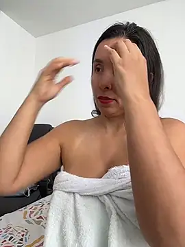 Snapshot of emely_sexx20 chatting on June 2026 07:02:02 PM emely sexx20 online show from June 2026 07:02:02 PM