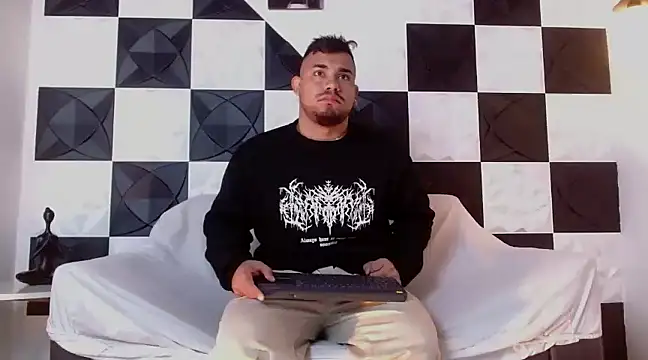 Snapshot of BrianMalonee chatting on February 2025 01:49:02 PM BrianMalonee online show from February 2025 01:49:02 PM