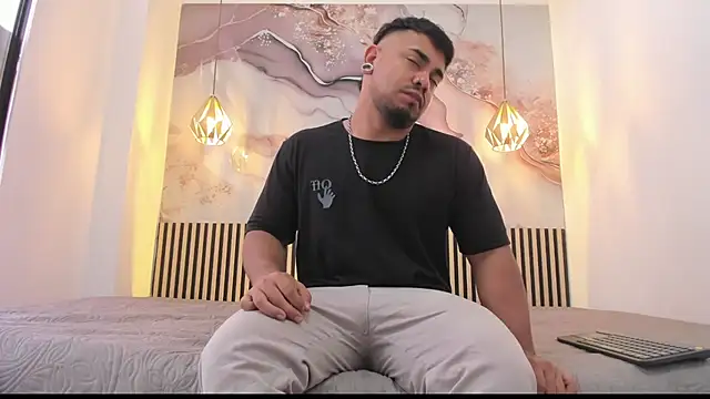 Snapshot of BrianMalonee chatting on October 2025 12:08:02 PM BrianMalonee online show from October 2025 12:08:02 PM