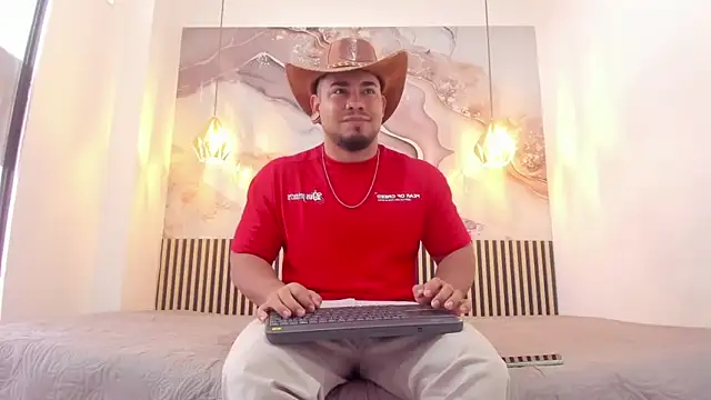 Snapshot of BrianMalonee chatting on November 2025 12:06:01 PM BrianMalonee online show from November 2025 12:06:01 PM