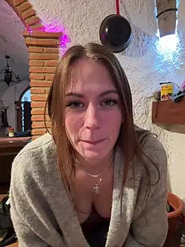 selenaluvv online show from December 2024 12:12:01 PM