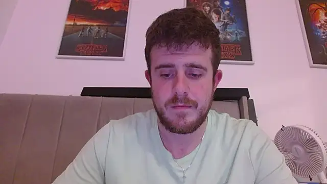 maxy49 online show from November 2025 09:00:02 PM