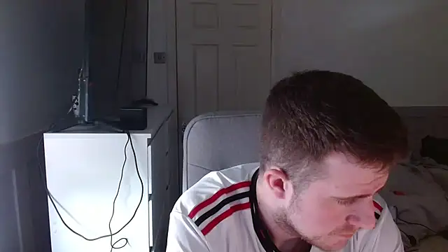 maxy49 online show from April 2026 01:58:02 PM