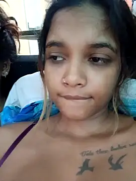 Indianqueen03 online show from November 2025 02:04:01 PM