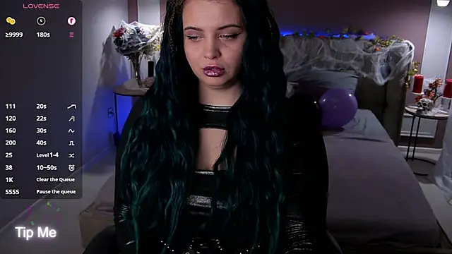 Miss Maya Mils online show from October 2025 01:06:02 AM