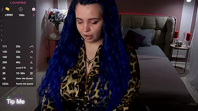 Miss Maya Mils online show from November 2025 01:06:02 AM