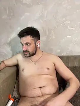 MaeltraJoy online show from April 2026 09:38:02 PM