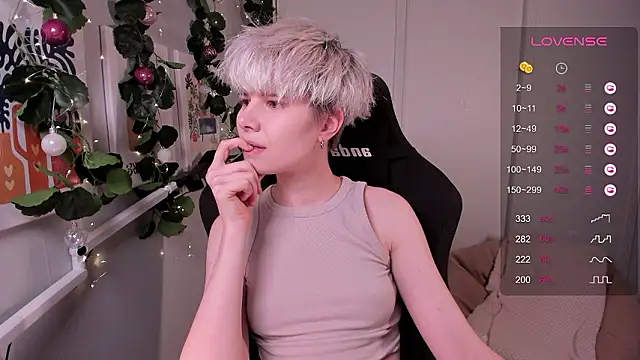 enigma mia online show from December 2024 09:06:02 PM