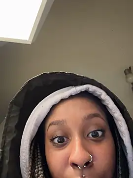 Your Paris online show from February 2025 07:22:02 PM