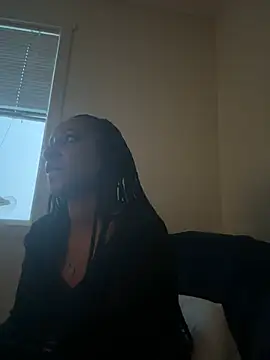 Your Paris online show from February 2025 12:38:02 AM