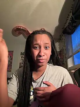 Your Paris online show from February 2025 01:38:01 AM