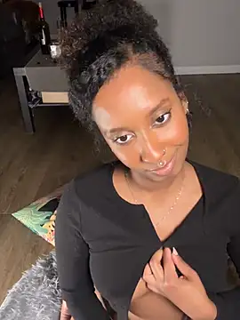 Your Paris online show from March 2025 11:03:02 PM