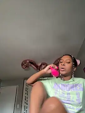 Your Paris online show from March 2025 11:56:02 PM