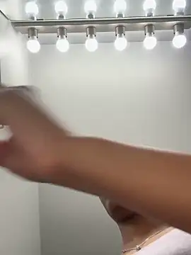 Your Paris online show from March 2025 01:45:01 PM