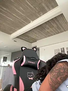 Your Paris online show from November 2025 04:28:02 PM