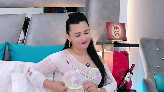 Evangeline Taylorr online show from February 2026 07:25:02 PM