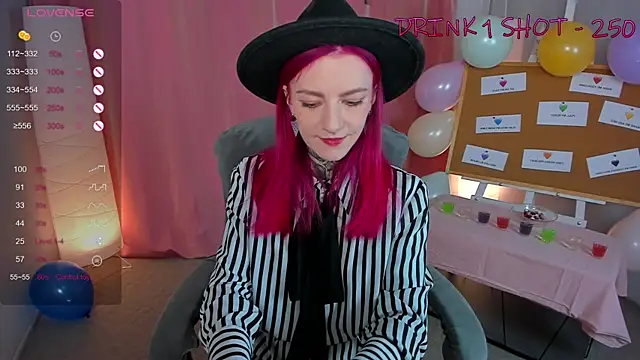 Roxy      online show from February 2025 08:31:01 PM