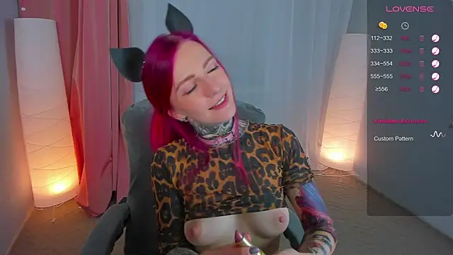 Roxy      online show from March 2025 11:37:01 PM