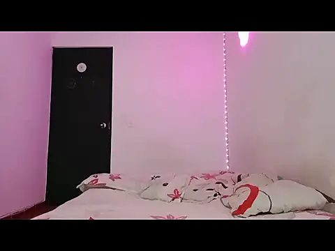 lucydreamm online show from October 2025 01:11:01 AM