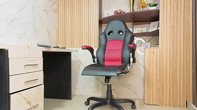 MissEscarleth online show from February 2026 02:19:02 AM