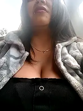 Snapshot of Cristal__04 chatting on February 2025 03:19:02 PM Cristal 04 online show from February 2025 03:19:02 PM