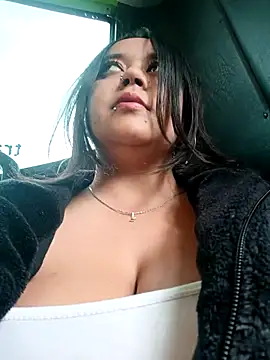 Snapshot of Cristal__04 chatting on October 2025 03:02:02 PM Cristal 04 online show from October 2025 03:02:02 PM