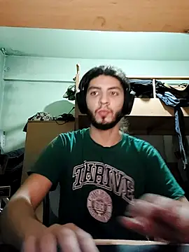 kleineid77 online show from November 2025 07:02:02 PM