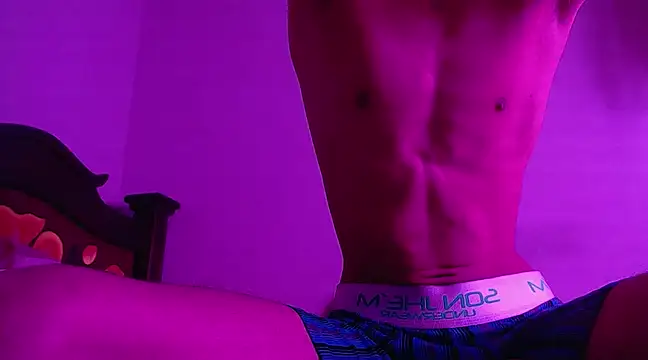 isaaclatino online show from December 2024 04:52:01 AM