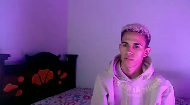 isaaclatino online show from March 2025 06:48:02 AM