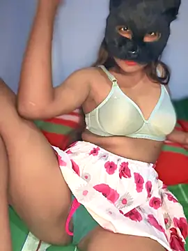 Little  Zara online show from November 2025 05:02:01 PM