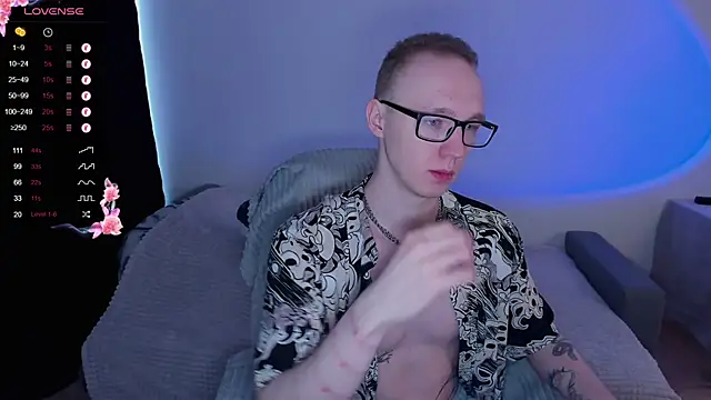 Alex silents online show from October 2025 07:42:02 AM