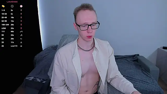 Snapshot of Alex_silents chatting on May 2026 08:41:01 AM Alex silents online show from May 2026 08:41:01 AM