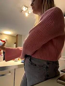 casalinga88 online show from November 2025 12:27:01 PM