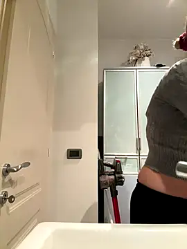 casalinga88 online show from November 2025 07:47:01 PM