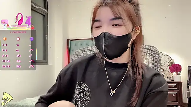 Berrysweet 68 online show from October 2025 02:31:01 PM