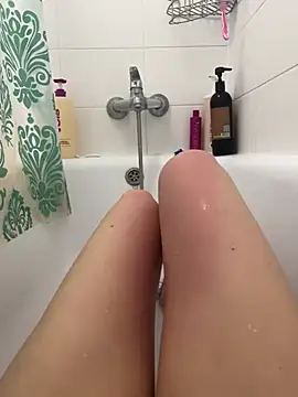 Adela Vetta online show from January 2026 11:15:02 AM