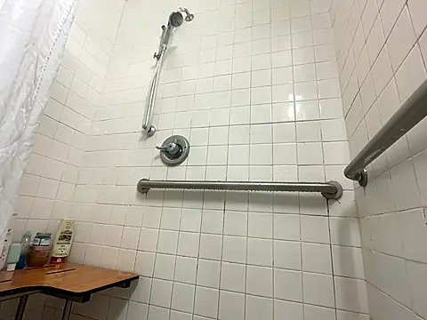 Snapshot of tatted-bitty chatting on November 2025 08:43:01 PM tatted-bitty online show from November 2025 08:43:01 PM