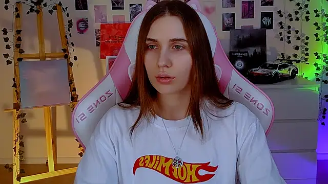 AliceCharmy online show from February 2025 04:44:01 PM