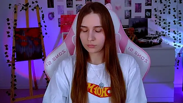 AliceCharmy online show from February 2025 05:47:02 PM